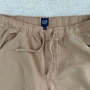 GAP women’s tan barrel pants